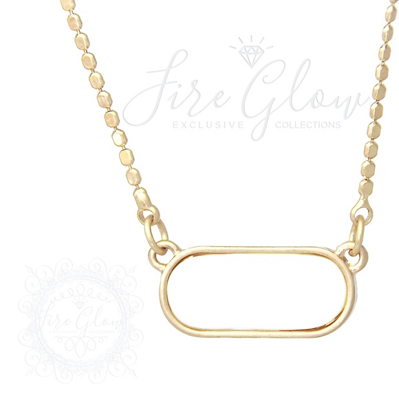 White Oval Pendant Necklace - Gold Tone - Picture 12 of 13